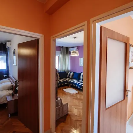 Marina Bay Apartment