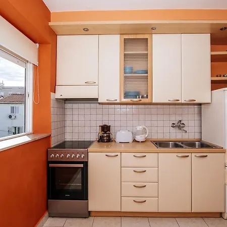 Marina Bay Apartment